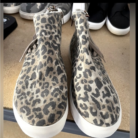 Very G by Gypsy Jazz Sneakers Cheetah Print Size 11 NWOT (Never Worn) - Picture 3 of 3